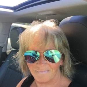 Meet your Posher, Kelli